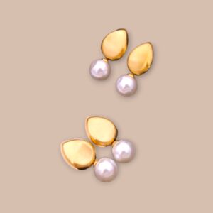 pearl drop earrings