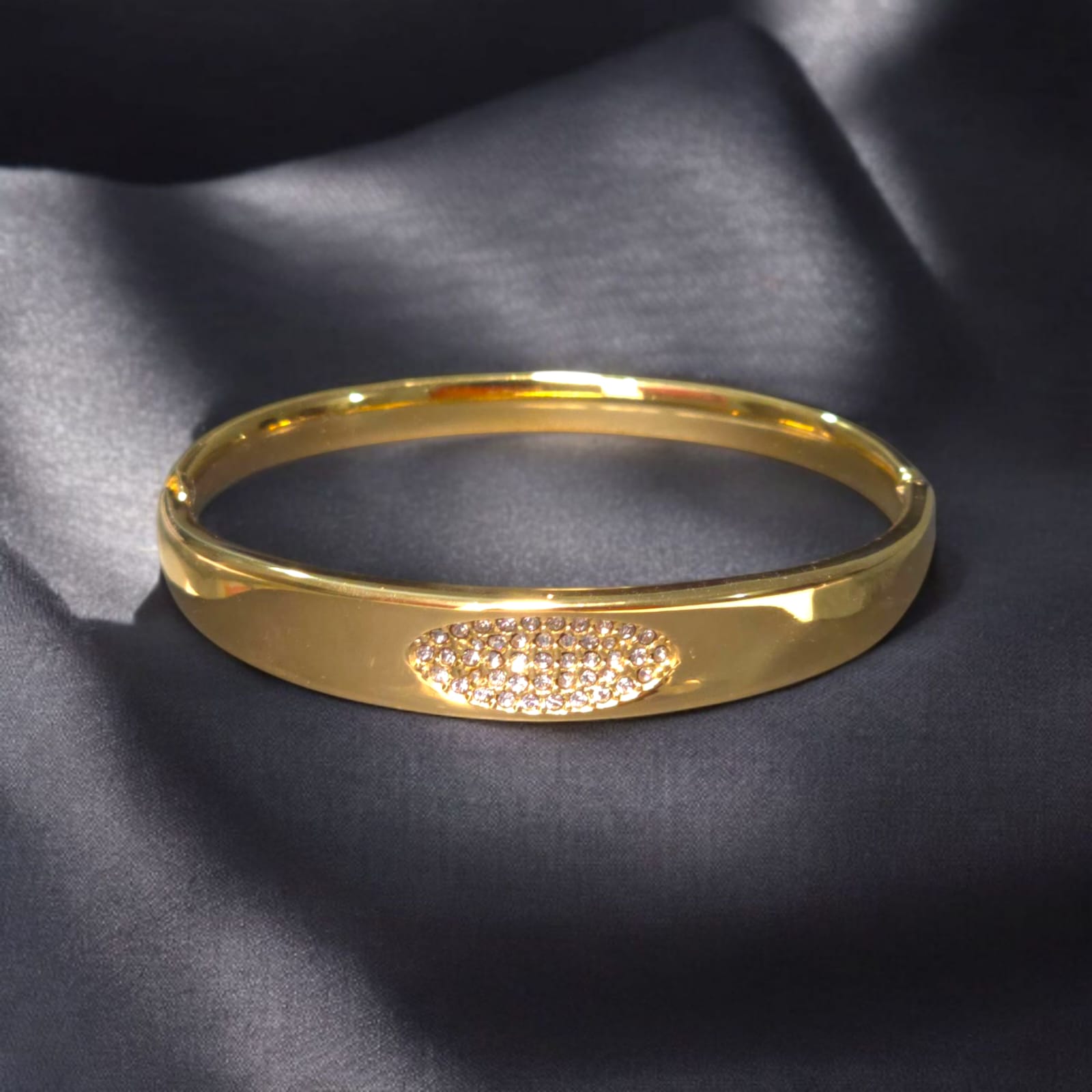 Anti tarnish gold bangle