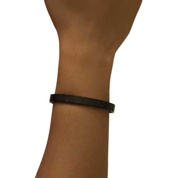 anti-tarnish black finish bracelet