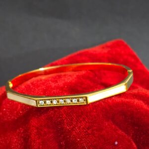 Anti-tarnish bangle