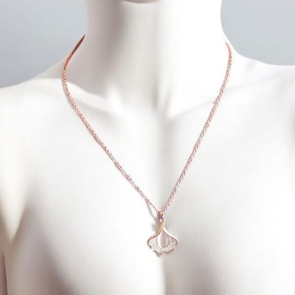 Oyster Pendant Necklace