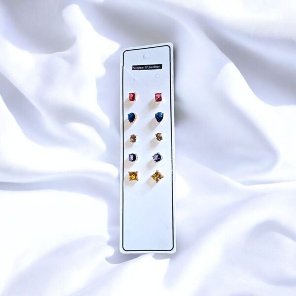 ZIRCON STUDS